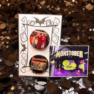 Disney Halloweentown Button set